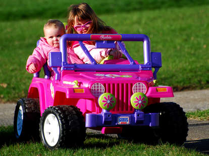 pink barbie jeep